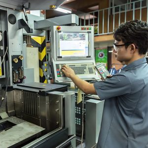 Oil-Resistant Industrial Touch Displays